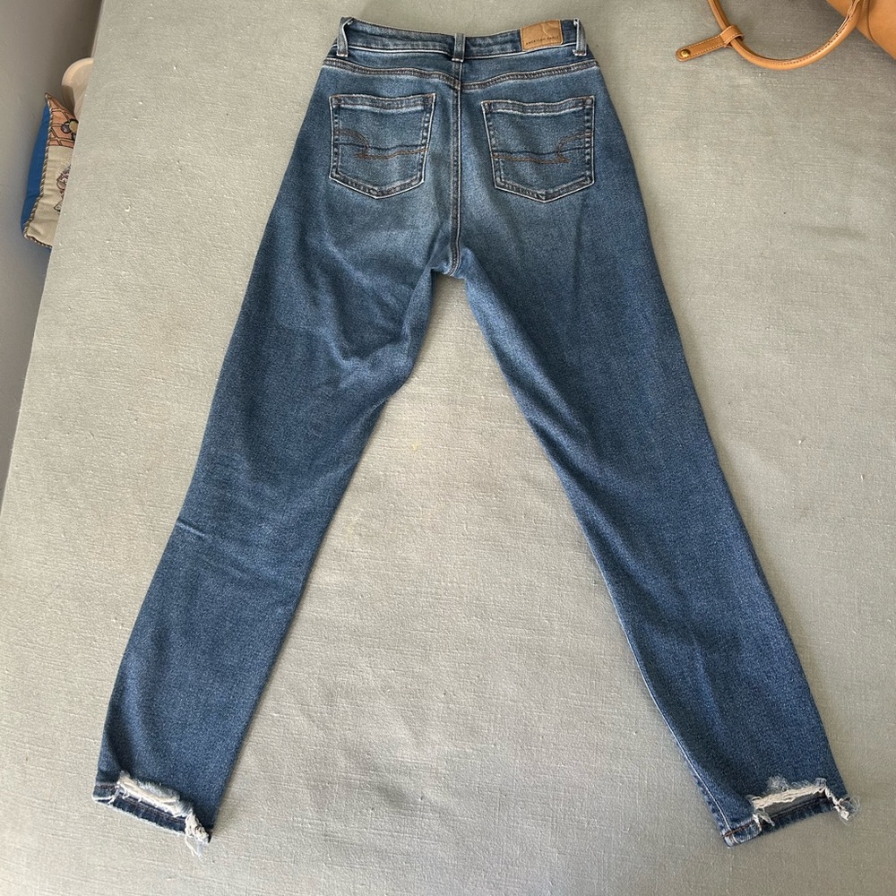 American Eagle Outfitters Stretch Mom Jeans - Picture 4 of 10